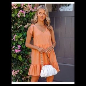 Womans L Vici Loveriche  Partial Linen Babydoll Tiered Dress In Mango. NWT